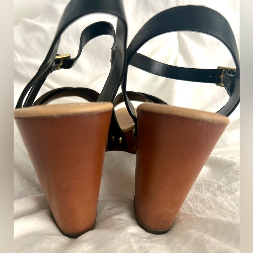 👑✅PRICE FIRM✅Black and Brown Strappy Studded Sandals - Picture 6 of 16